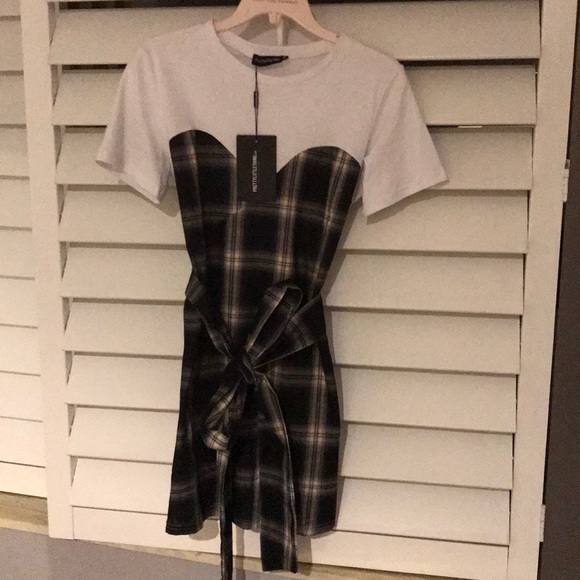 NWT ASOS plaid bow wrap schoolgirl dress - Picture 4 of 5